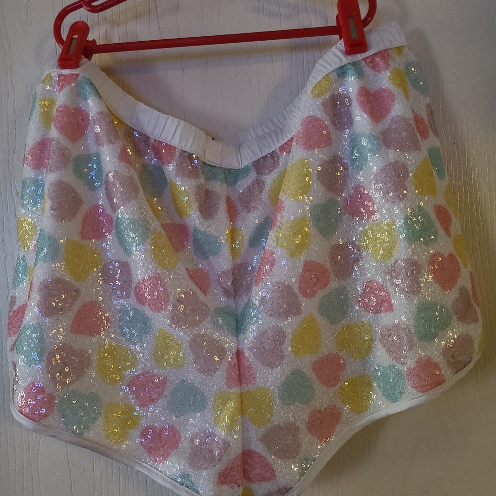 Shorts - Picture 3 of 4